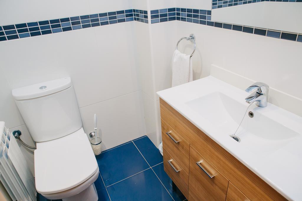 Apartamentos Navas Барселона Экстерьер фото