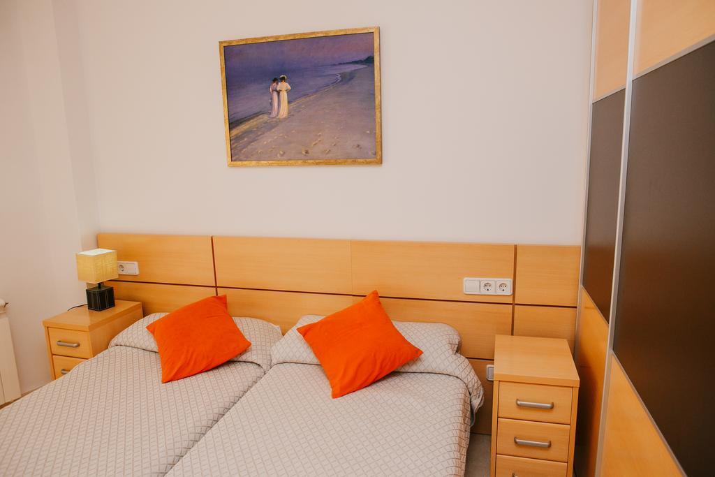 Apartamentos Navas Барселона Экстерьер фото