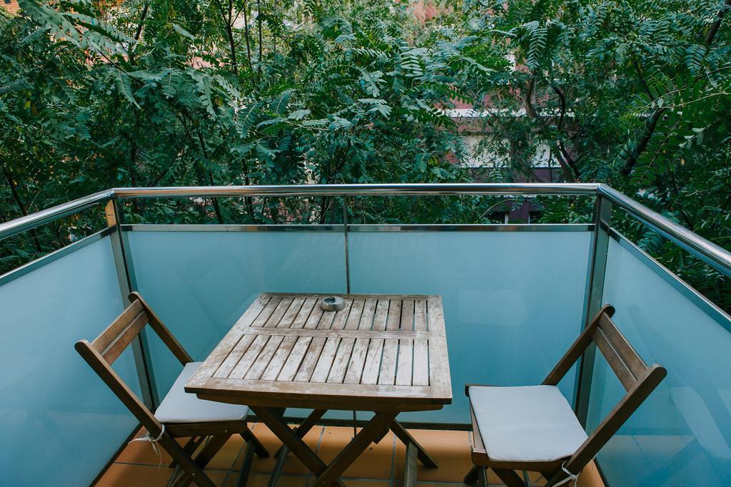 Apartamentos Navas Барселона Экстерьер фото