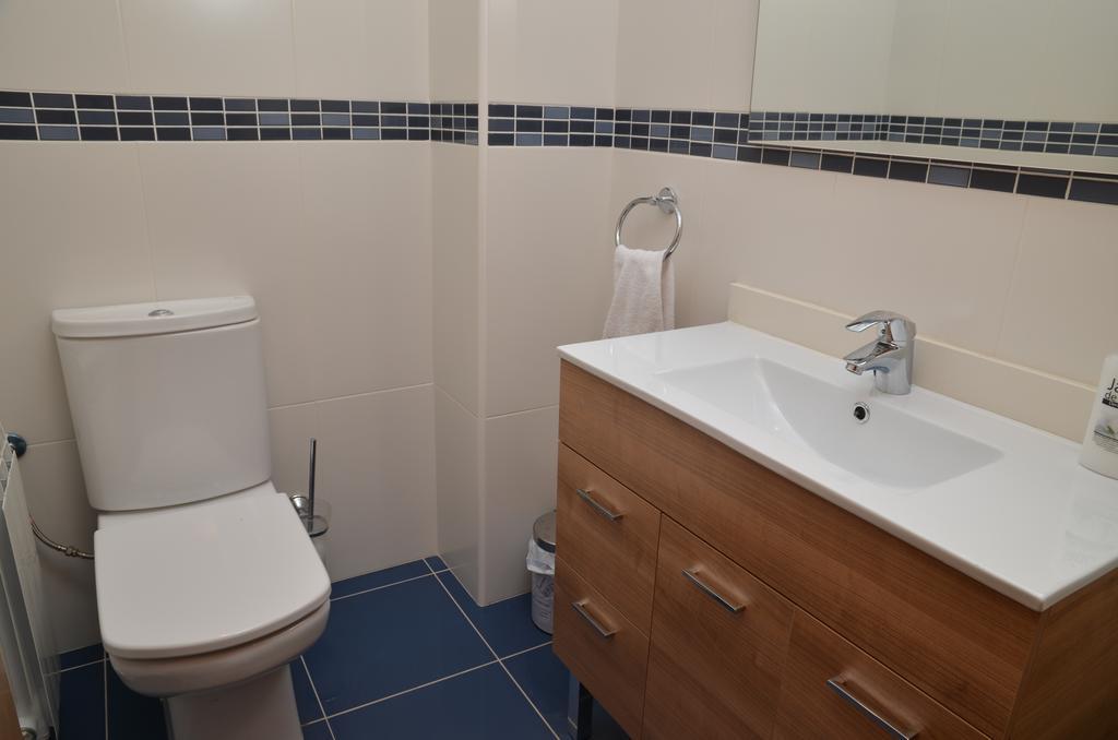 Apartamentos Navas Барселона Экстерьер фото