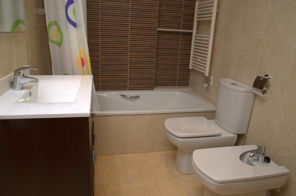 Apartamentos Navas Барселона Экстерьер фото