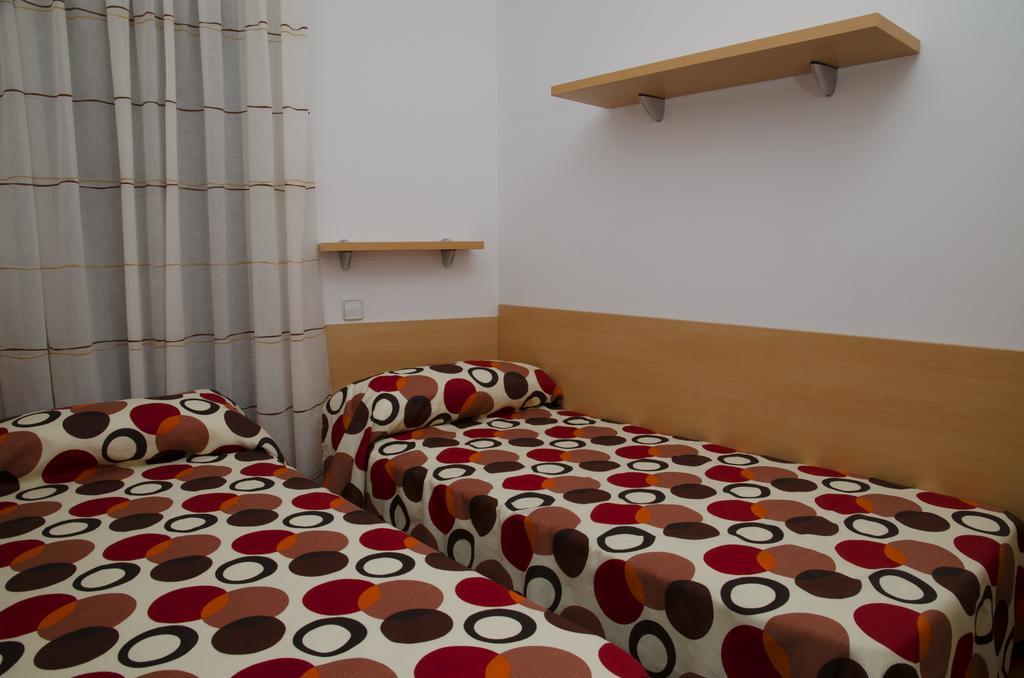 Apartamentos Navas Барселона Экстерьер фото